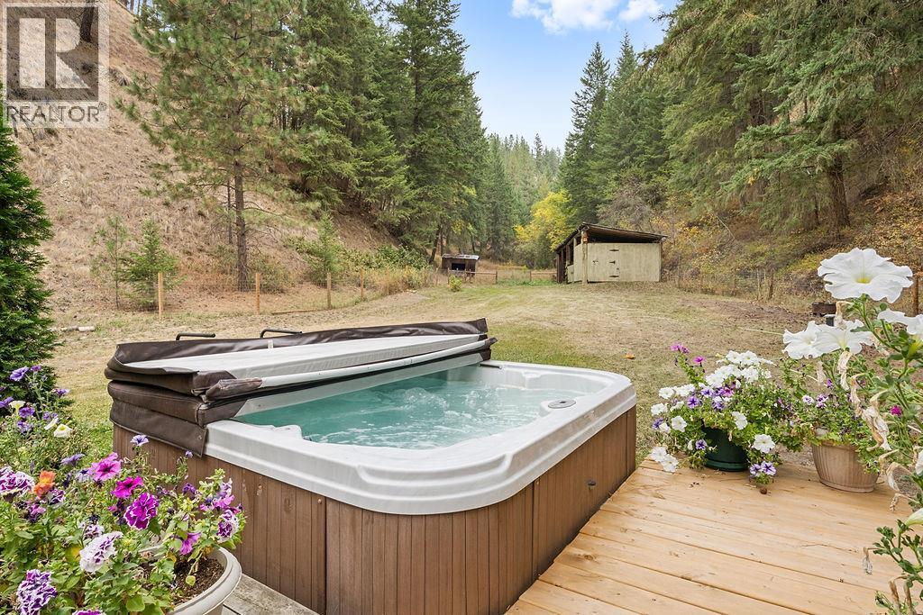 2429 Salmon River Road. Salmon Arm, British Columbia