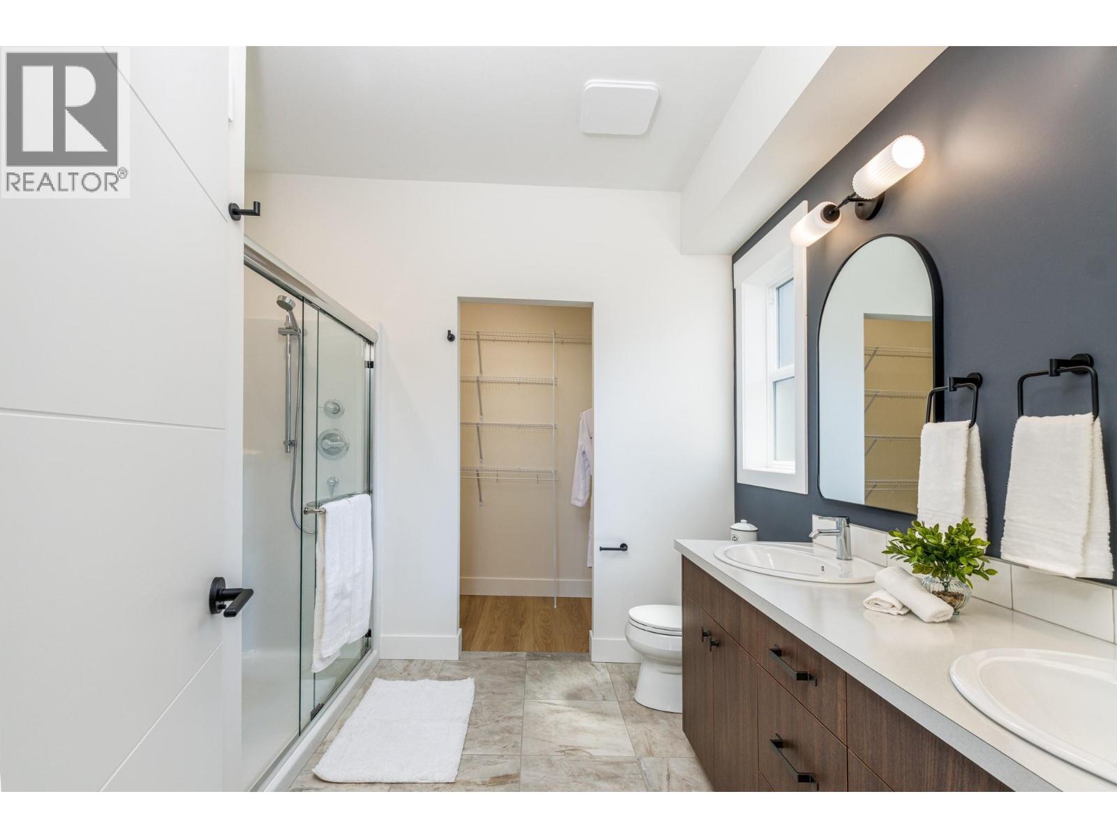 111 20 Street Se. Salmon Arm, British Columbia