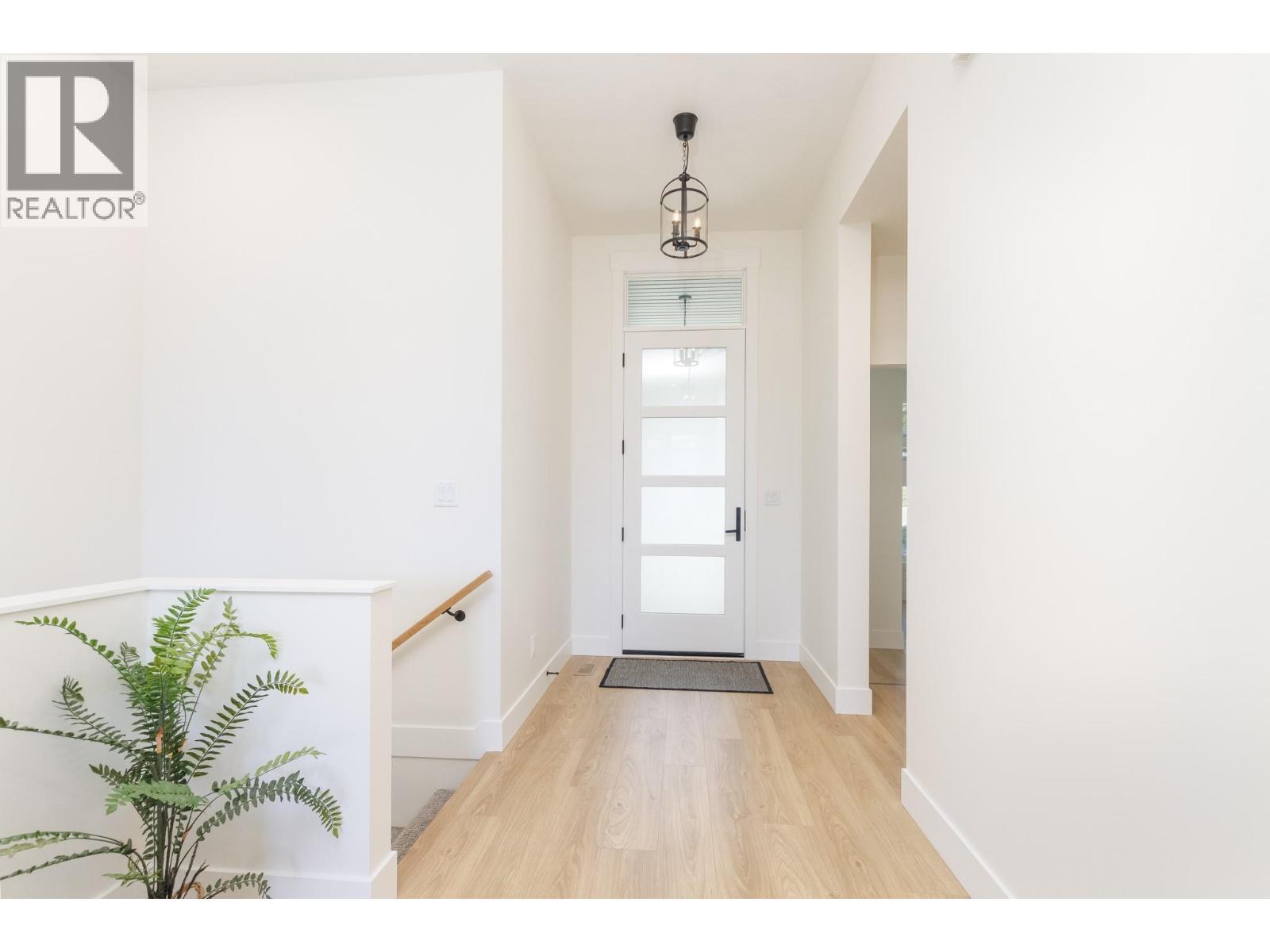 111 20 Street Se. Salmon Arm, British Columbia