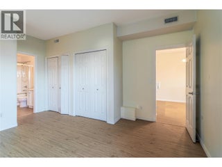 2388 Baron Road Unit# 208. Kelowna, British Columbia