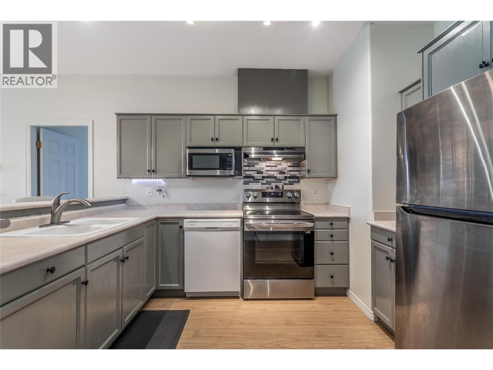 2388 Baron Road Unit# 208. Kelowna, British Columbia