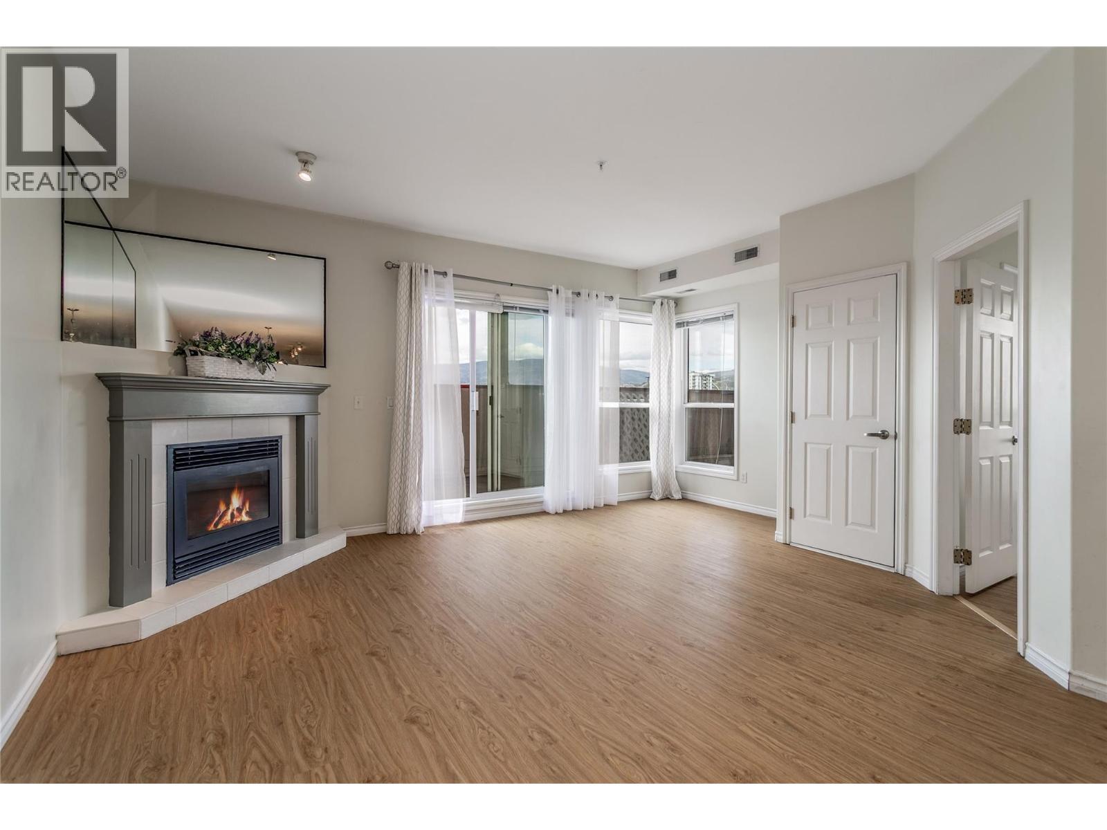 2388 Baron Road Unit# 208. Kelowna, British Columbia