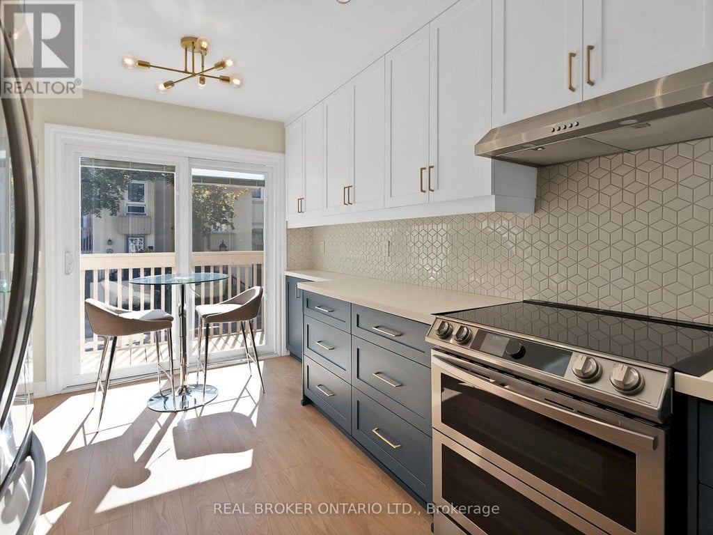 85 Cheryl Shepway, Toronto (don Valley Village)