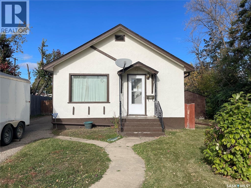 628 5th Street E, Prince Albert
