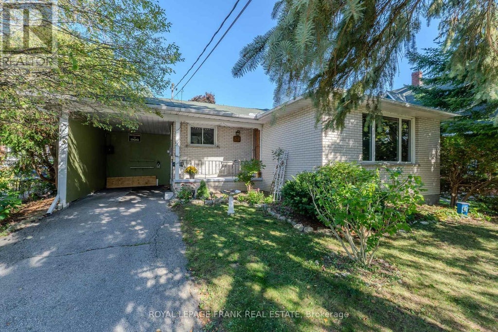 32 Melbourne Street E, Kawartha Lakes (lindsay)