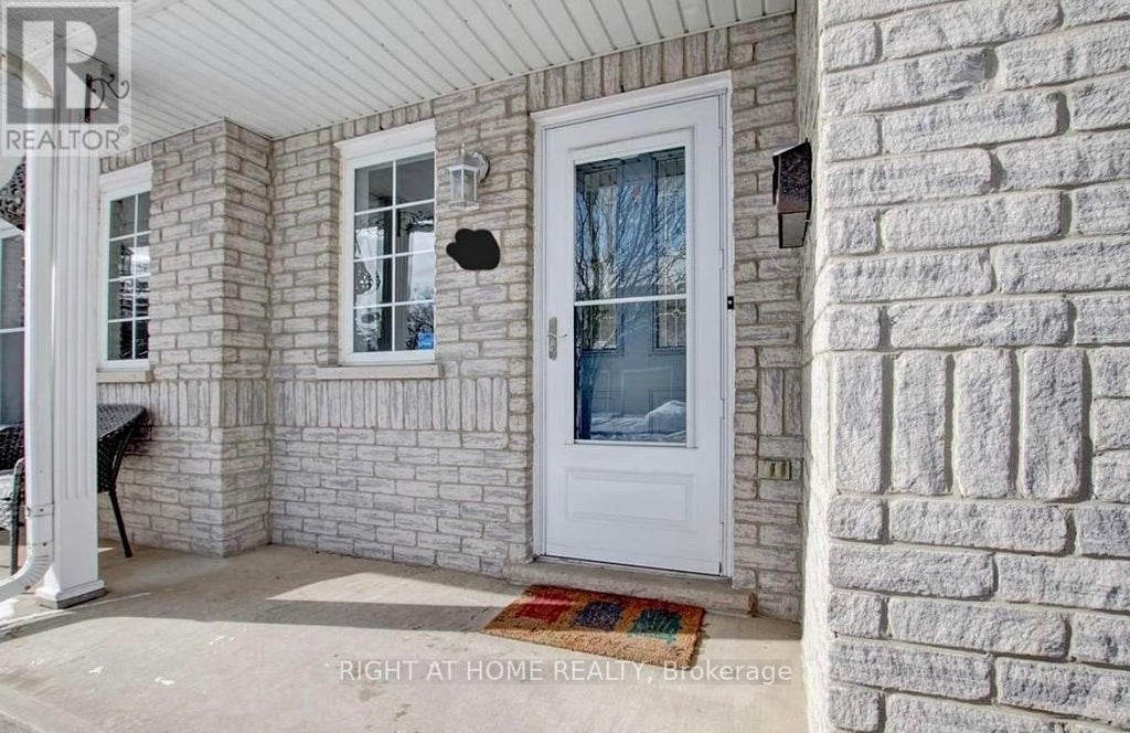 43 - 104 Frances Avenue, Hamilton (lakeshore)