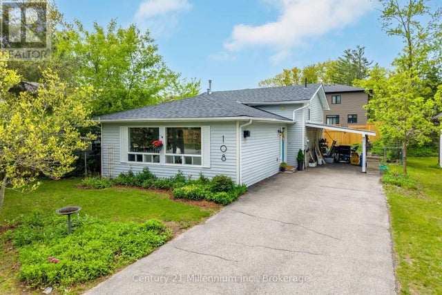 108 Ansley Road, Wasaga Beach