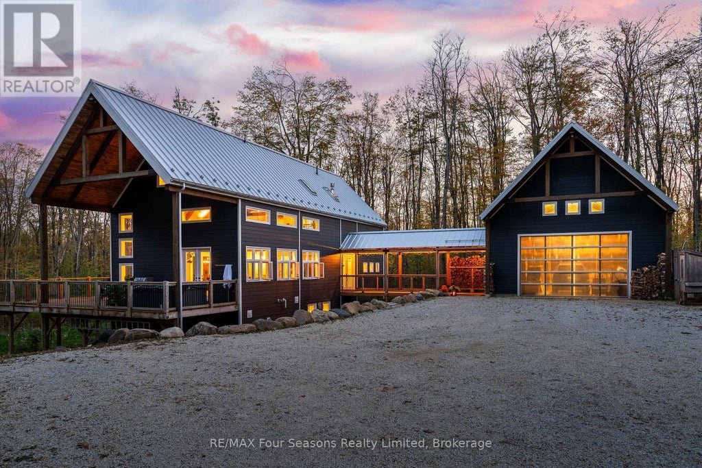 589108 Grey Road 19, Blue Mountains