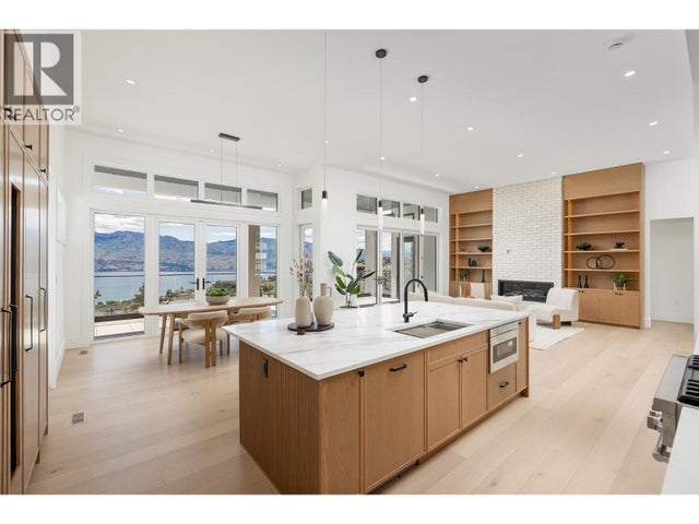 1435 Vineyard Drive, West Kelowna