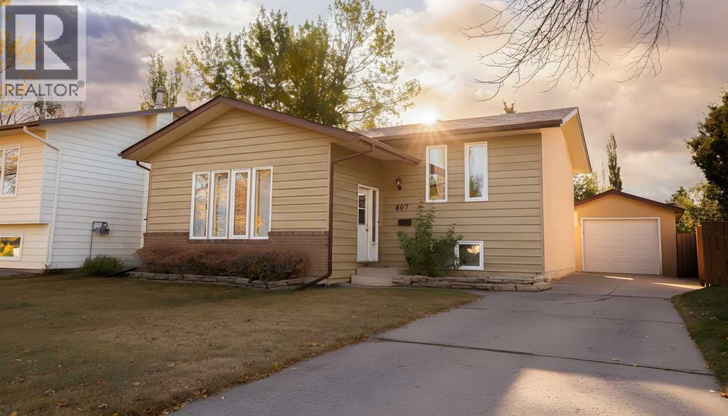 897 Red Crow Boulevard W, Lethbridge