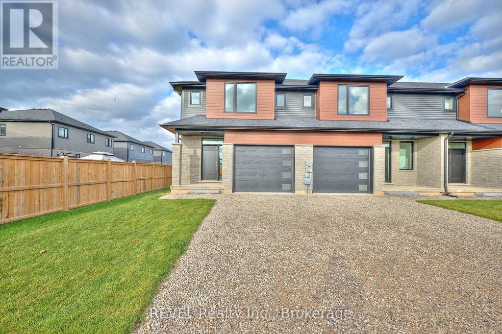 7445 Matteo Drive, Niagara Falls (brown)