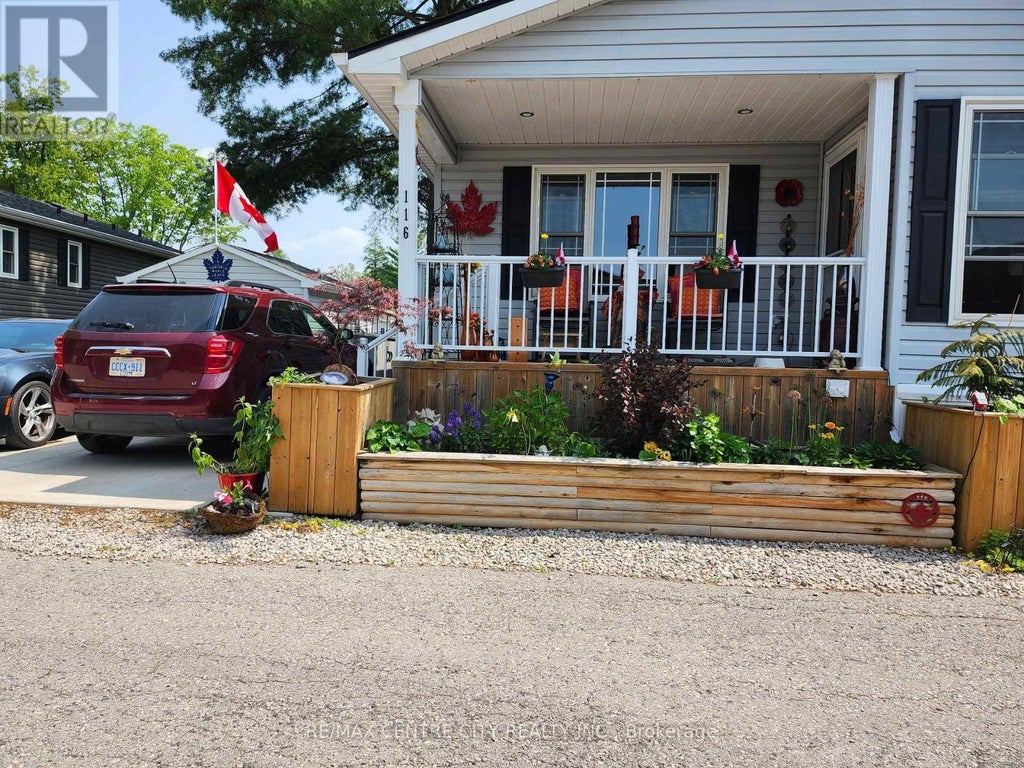 116 - 22790 Amiens Road, Middlesex Centre (komoka)