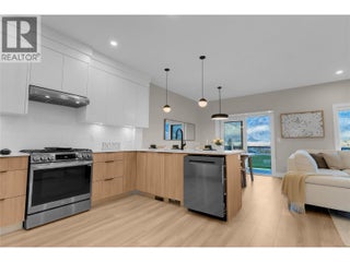 6811 Nighthawk Drive Unit# 102. Osoyoos, British Columbia