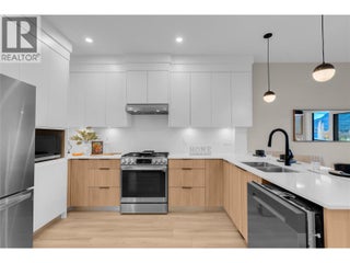 6811 Nighthawk Drive Unit# 102. Osoyoos, British Columbia