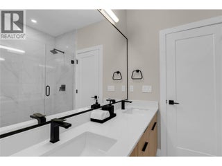 6811 Nighthawk Drive Unit# 102. Osoyoos, British Columbia