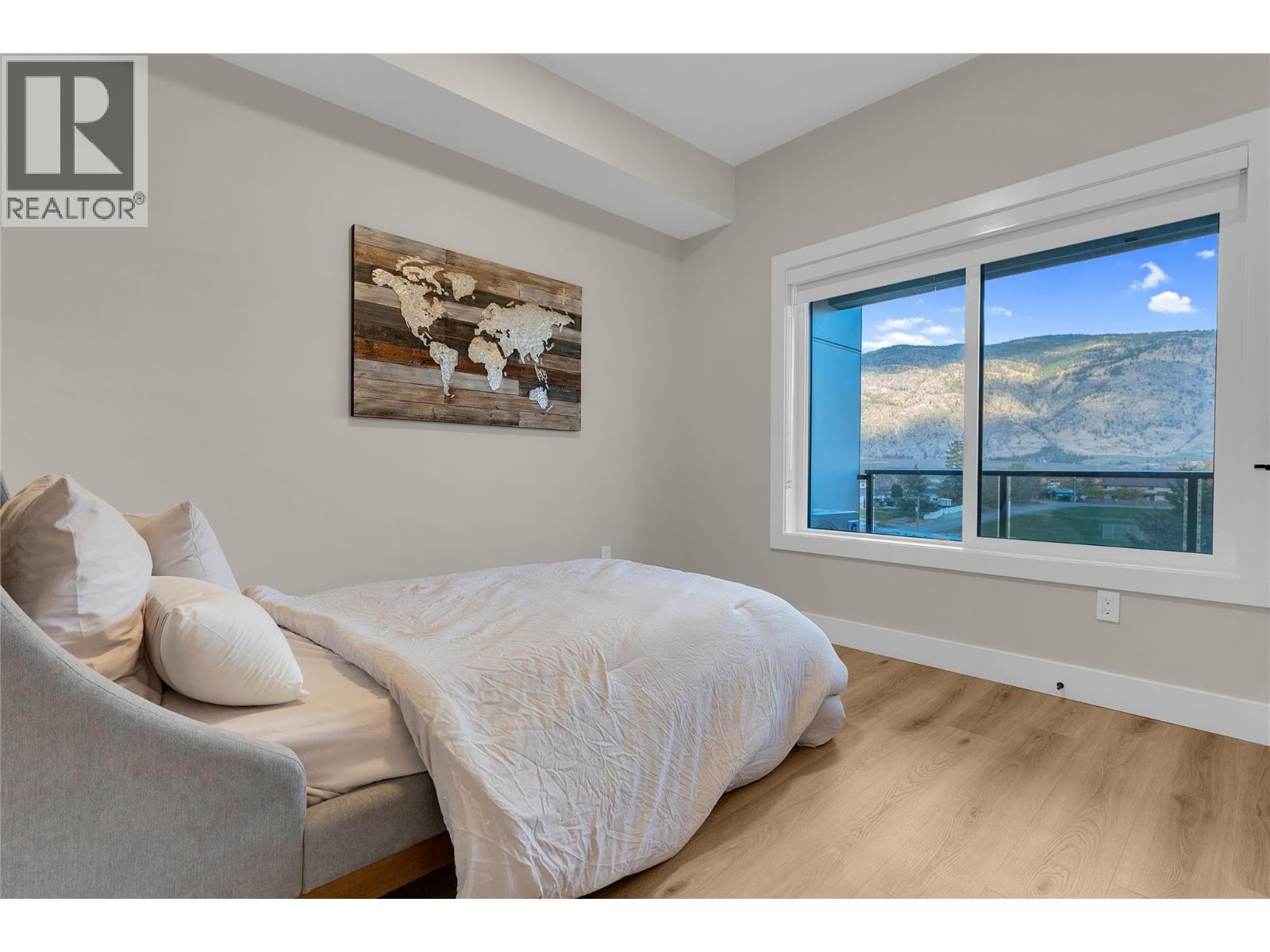 6811 Nighthawk Drive Unit# 102. Osoyoos, British Columbia