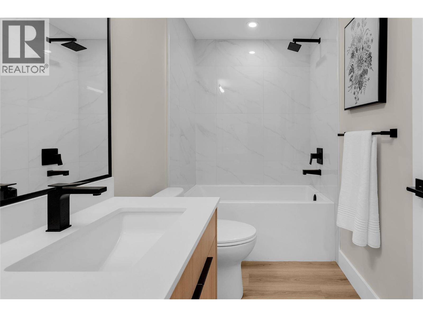 6811 Nighthawk Drive Unit# 102. Osoyoos, British Columbia