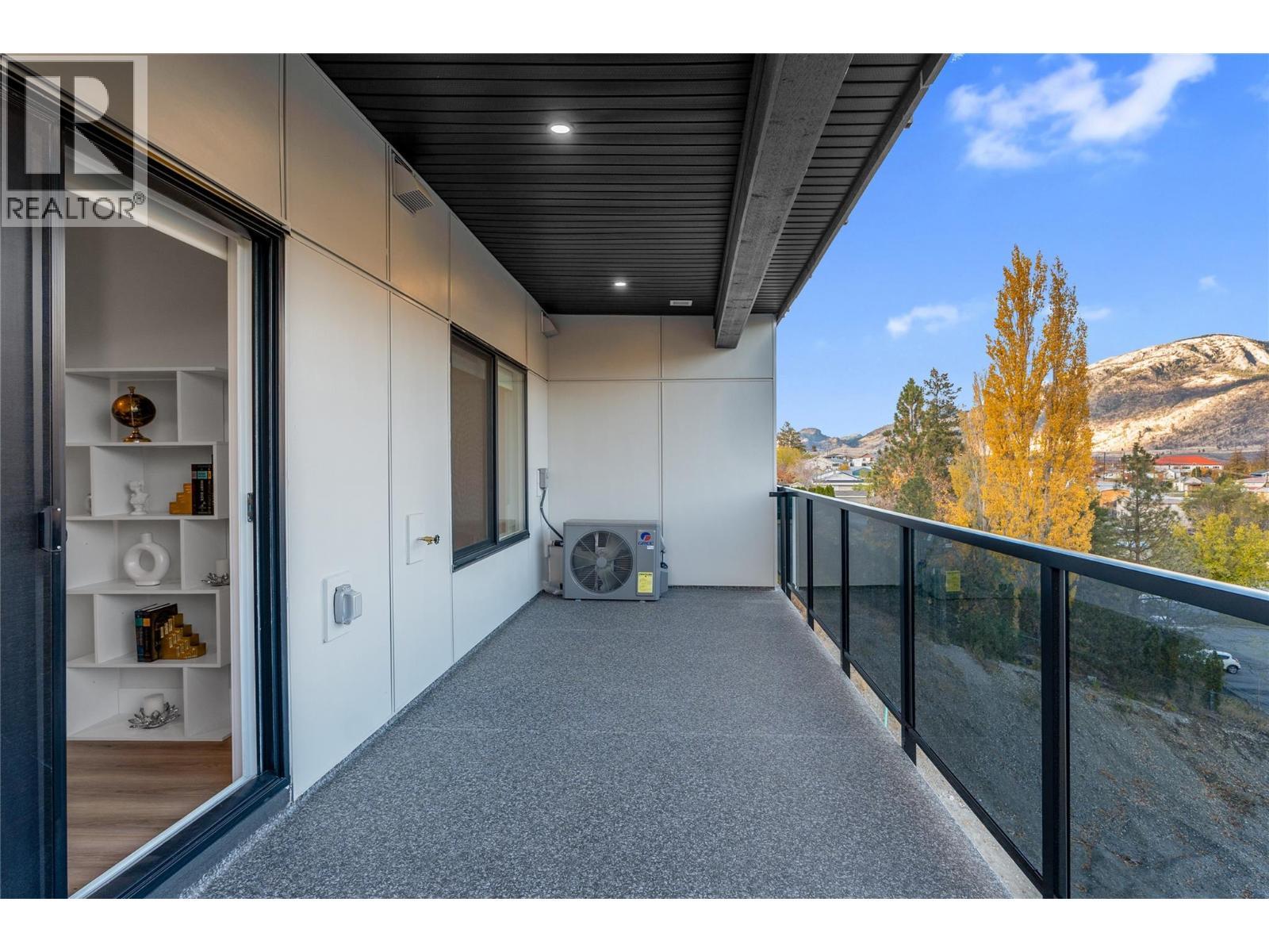 6811 Nighthawk Drive Unit# 102. Osoyoos, British Columbia