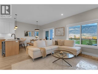 6811 Nighthawk Drive Unit# 102. Osoyoos, British Columbia