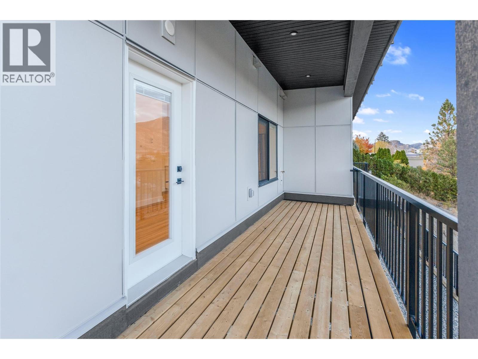 6811 Nighthawk Drive Unit# 102. Osoyoos, British Columbia