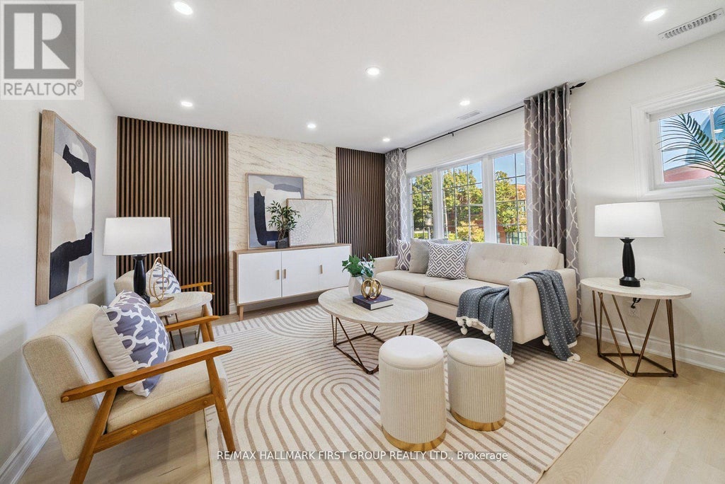 806 - 1400 The Esplanade Road N, Pickering (town Centre)