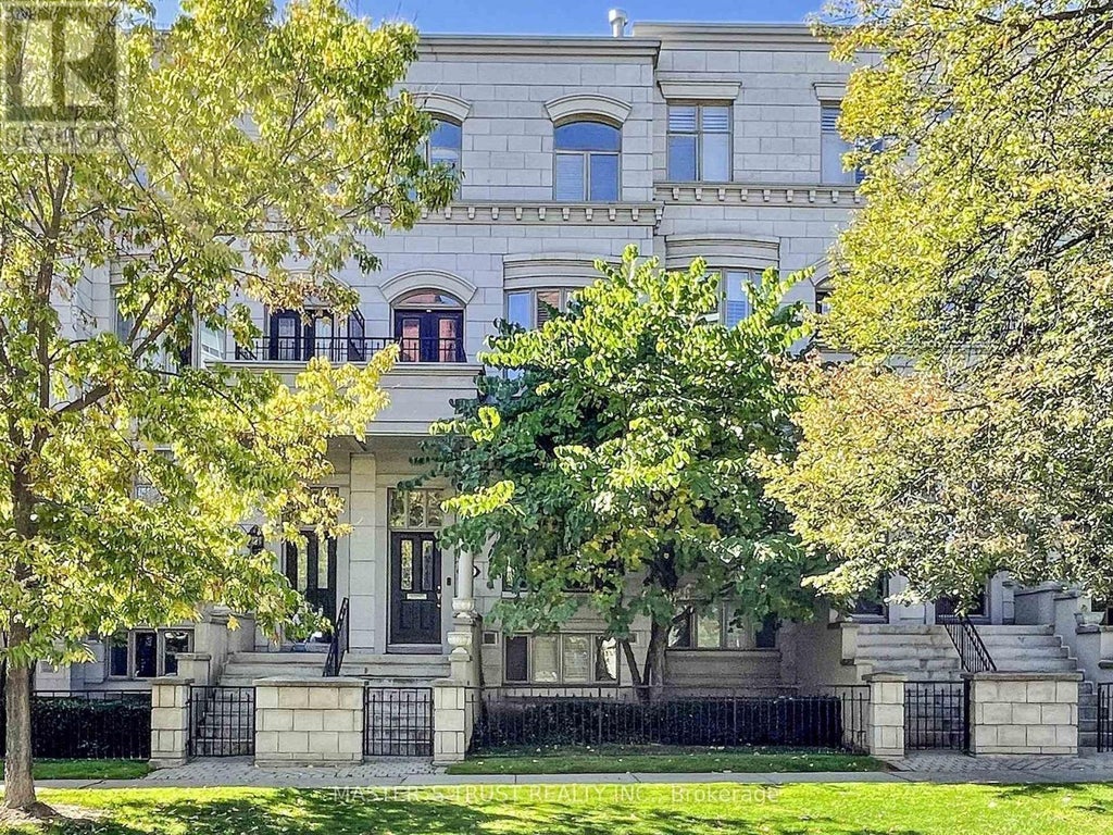 11 - 260 Russell Hill Road, Toronto (casa Loma)