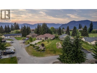 2642 Golf View Place. Blind Bay, British Columbia