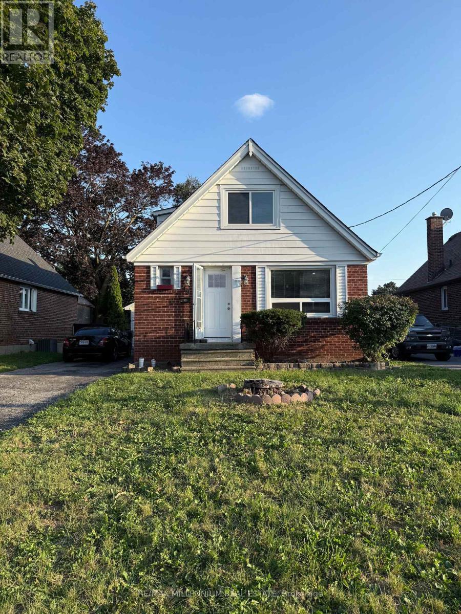 19 Westchester Street, Toronto (brookhaven-Amesbury)