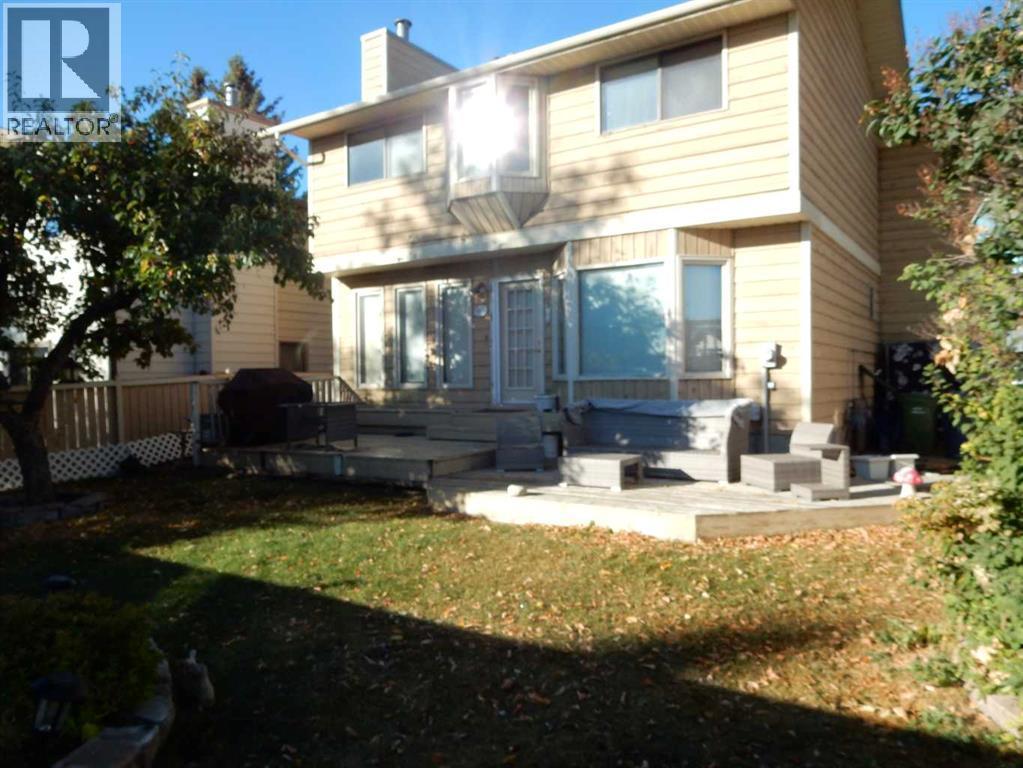 16 Bedwood Rise Ne, Calgary