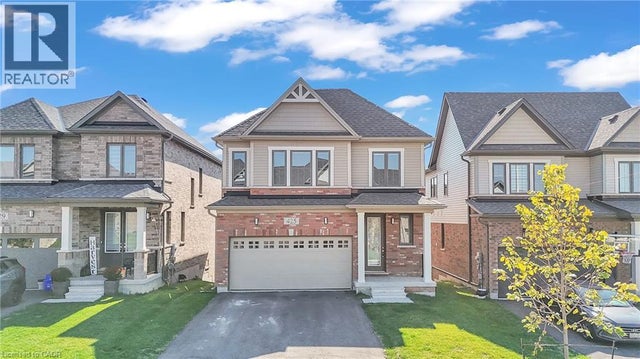 425 Robert Woolner Street, Ayr