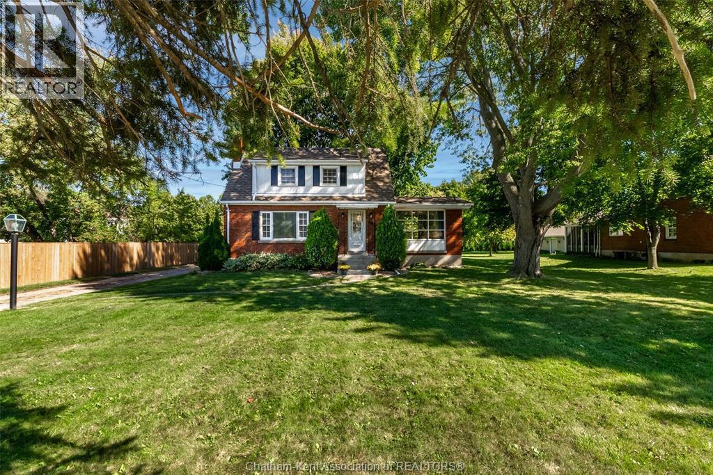 483 Street Clair Street, Chatham