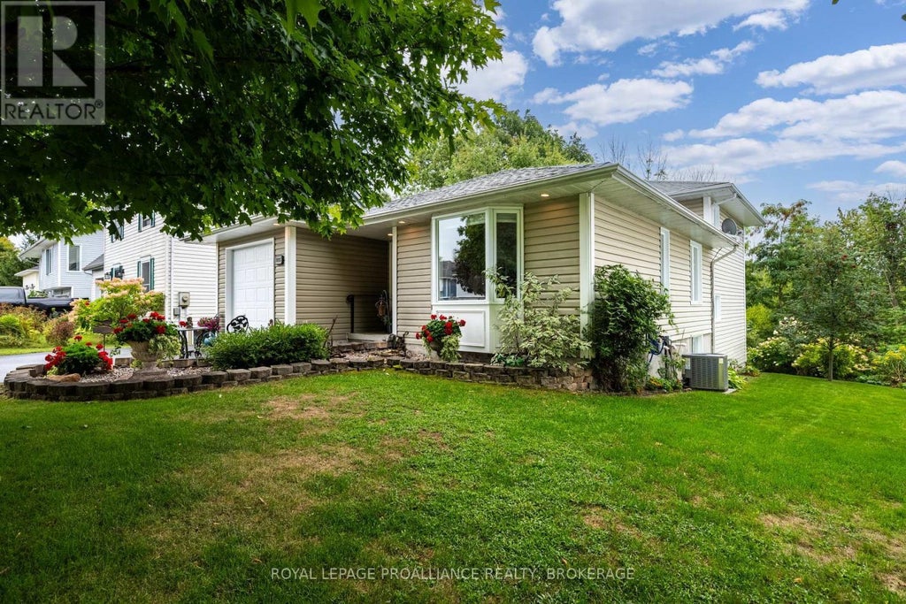 605 Arthur Street, Gananoque