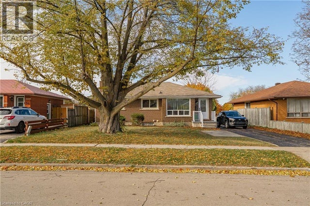 100 Lauris Avenue, Cambridge