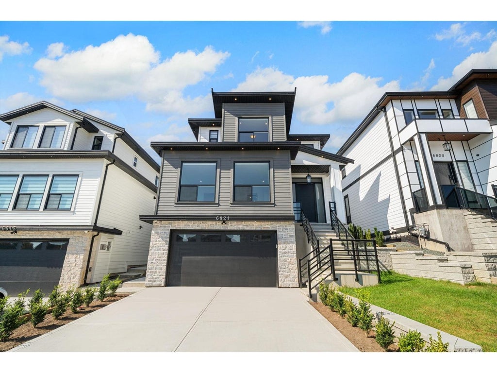 6821 205 Street, Langley