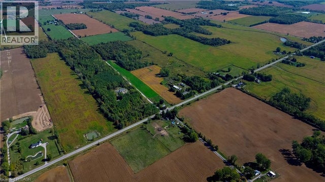 940 Hutchinson Road, Lowbanks