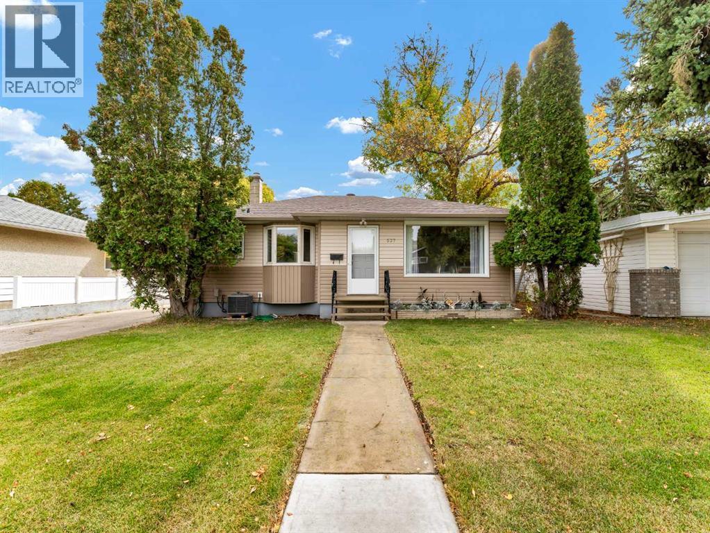 537 2 Street Nw, Medicine Hat