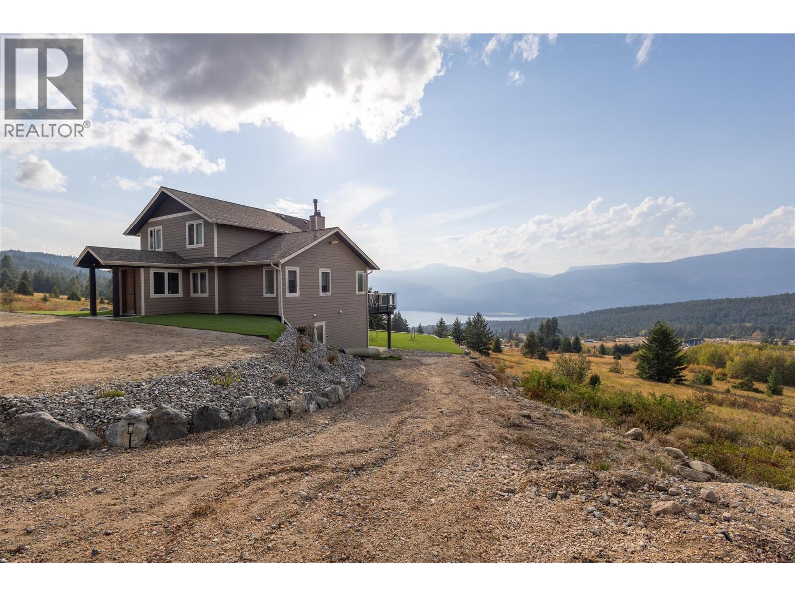 18252 Angus Road. Lake Country, British Columbia