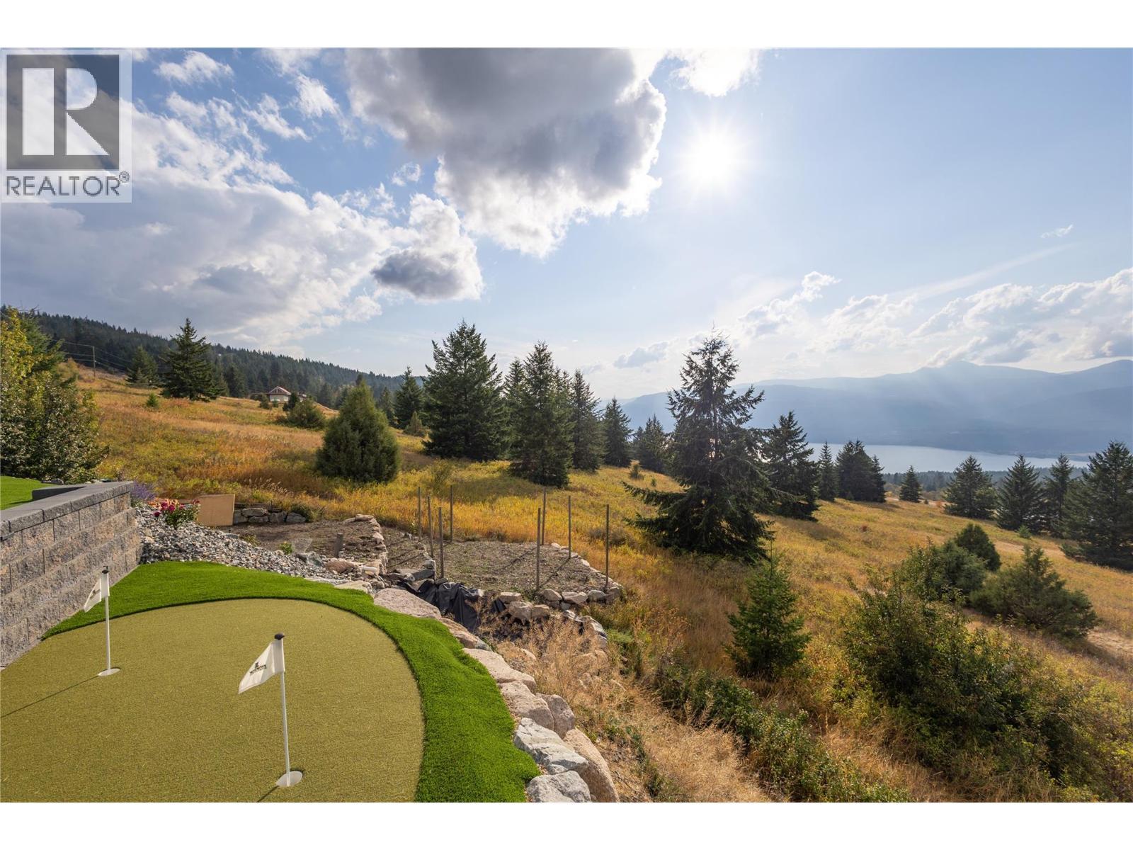 18252 Angus Road. Lake Country, British Columbia