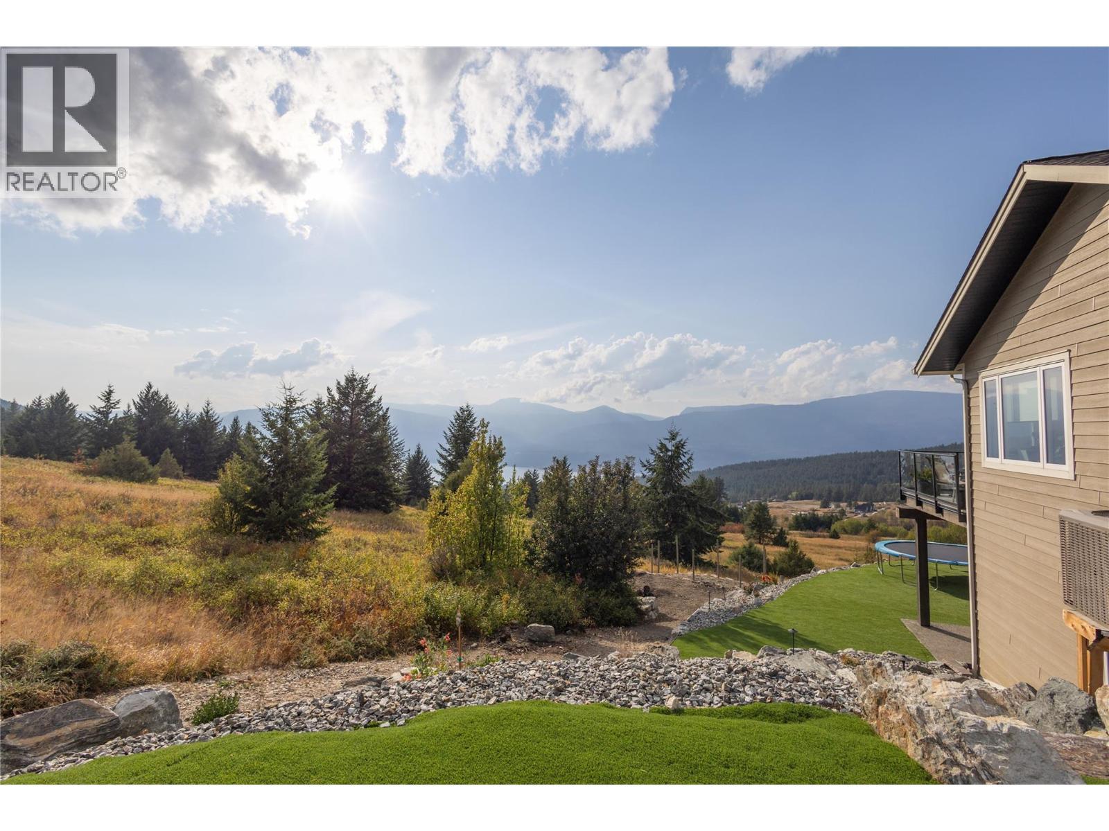 18252 Angus Road. Lake Country, British Columbia