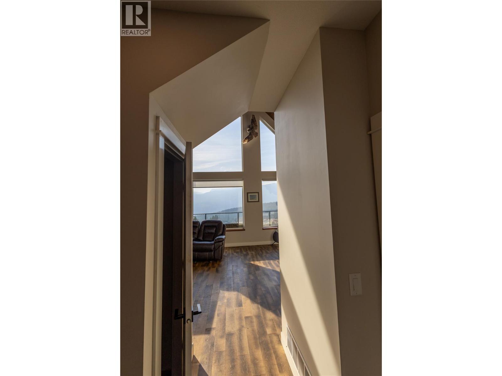 18252 Angus Road. Lake Country, British Columbia