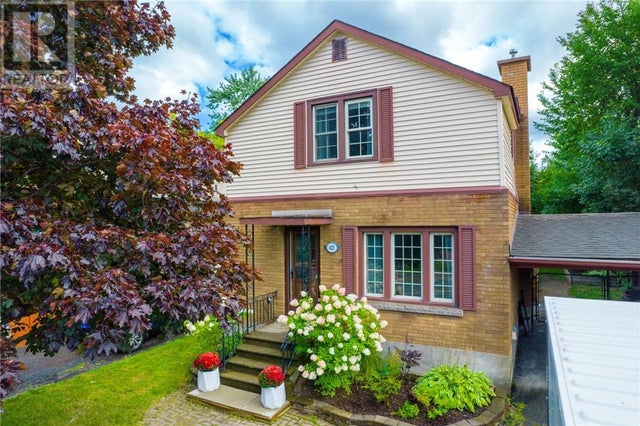 425 Wembley, Greater Sudbury