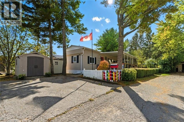 673 Brant Waterloo Road Unit# 518, Ayr