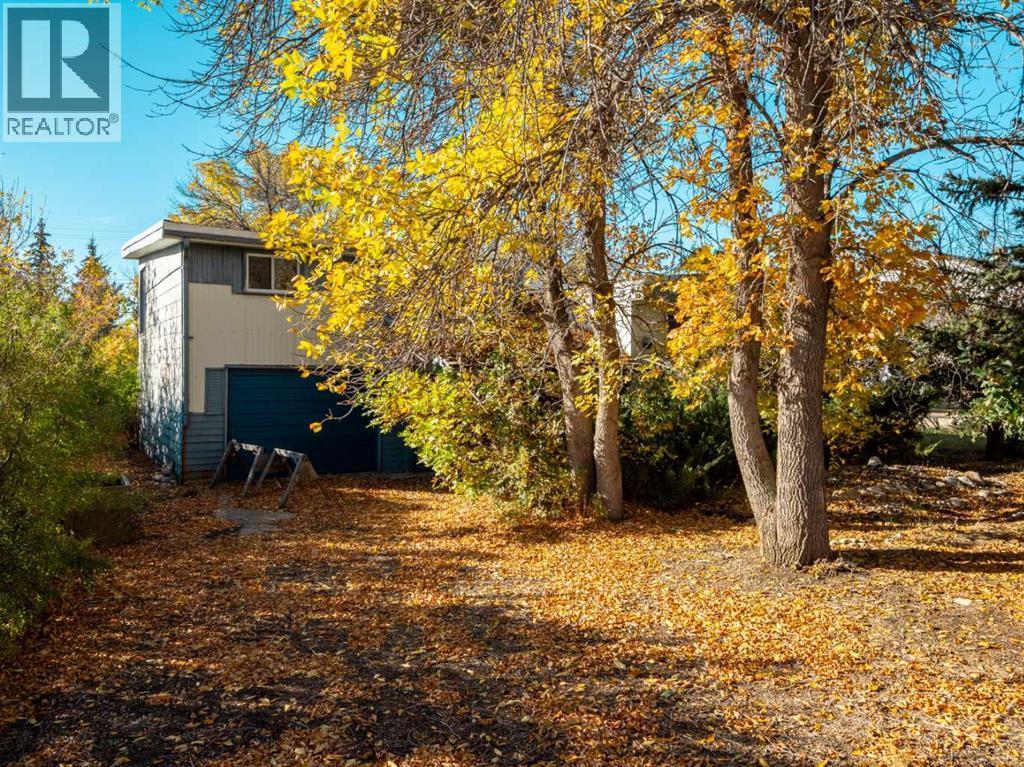 404 5 Avenue, Warner