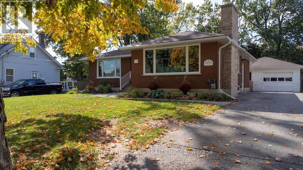 19 Adelaide Street S, Kawartha Lakes (lindsay)
