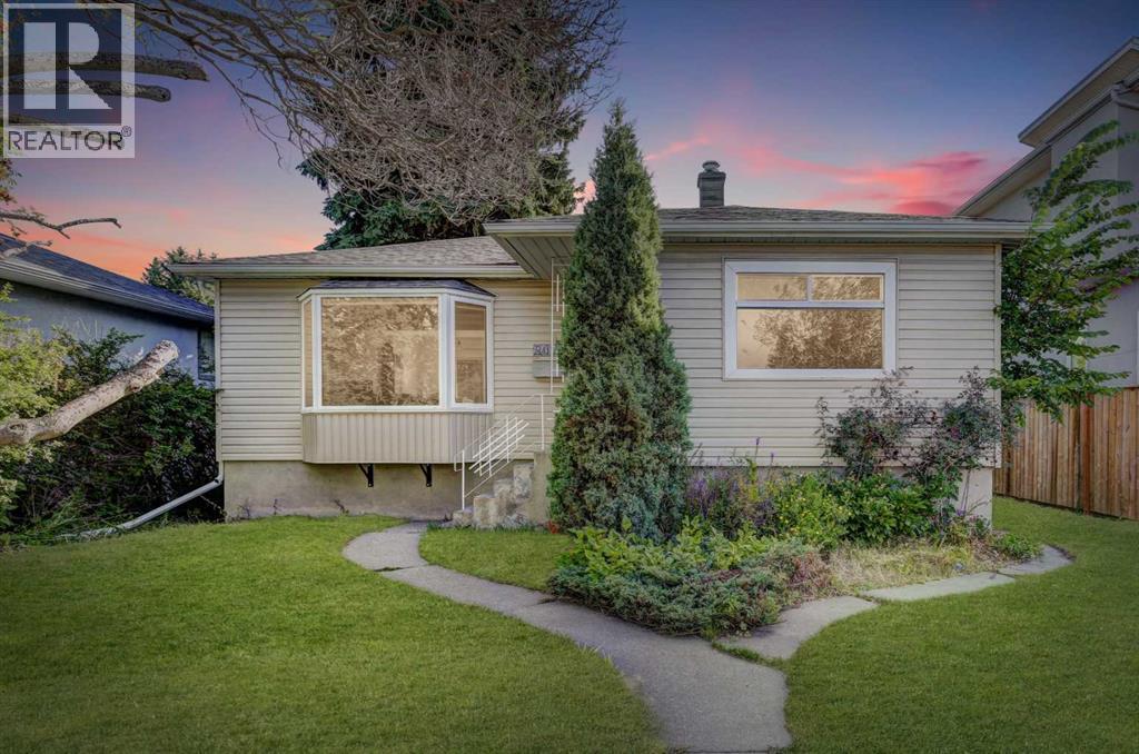 2412 22 Street Nw, Calgary