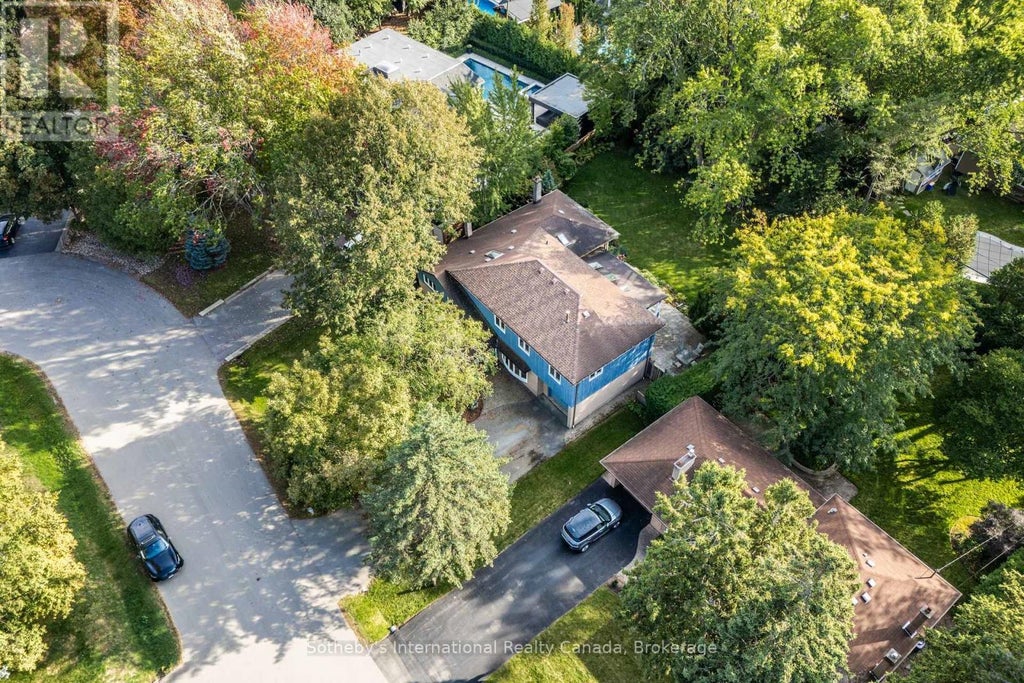 98 Selgrove Crescent, Oakville (sw Southwest)