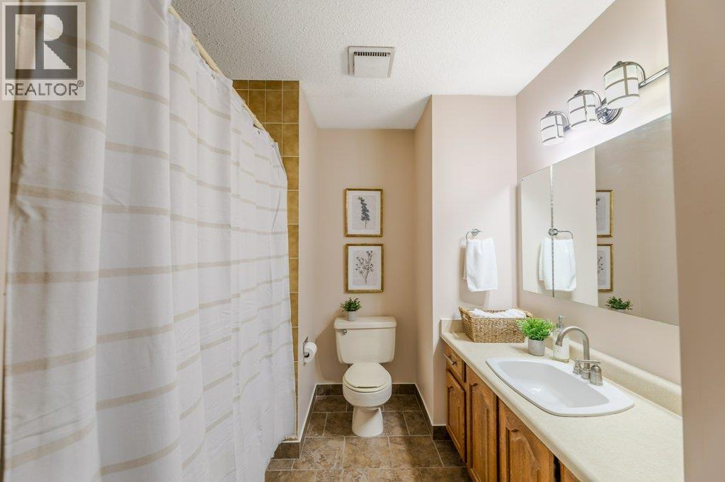 1950 Burtch Road Unit# 10. Kelowna, British Columbia