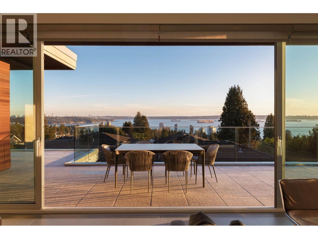 1715 22nd Street, West Vancouver