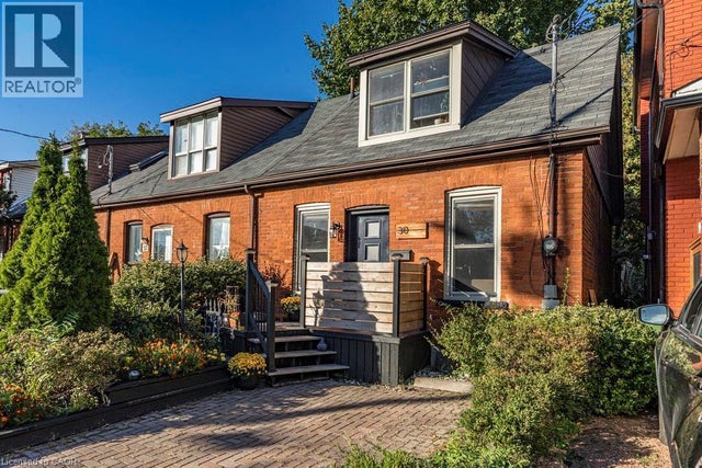 30 Sunset Avenue, Hamilton