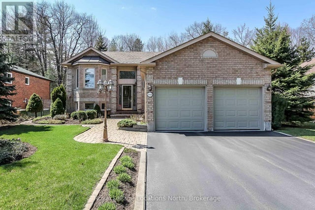 160 Fernbrook Drive, Wasaga Beach